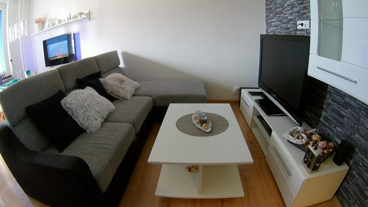 Ferienwohnung Apartman Barborka Znojmo Exterior foto